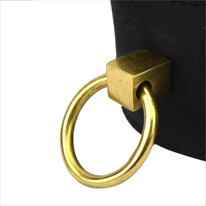 Δερμάτινο κολάρο από νουάρ και δερμάτινο δαχτυλίδι O